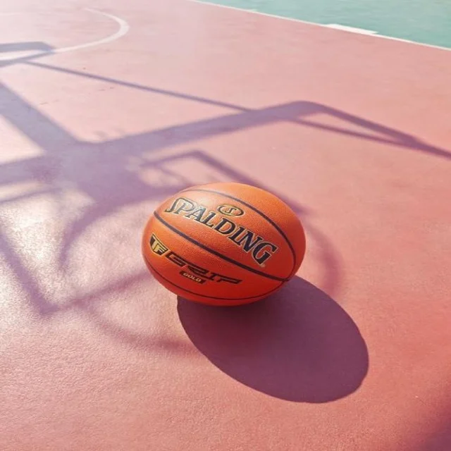 周琦恢复对抗训练进展顺利首钢内线轮换调整前景解析（MKSports）